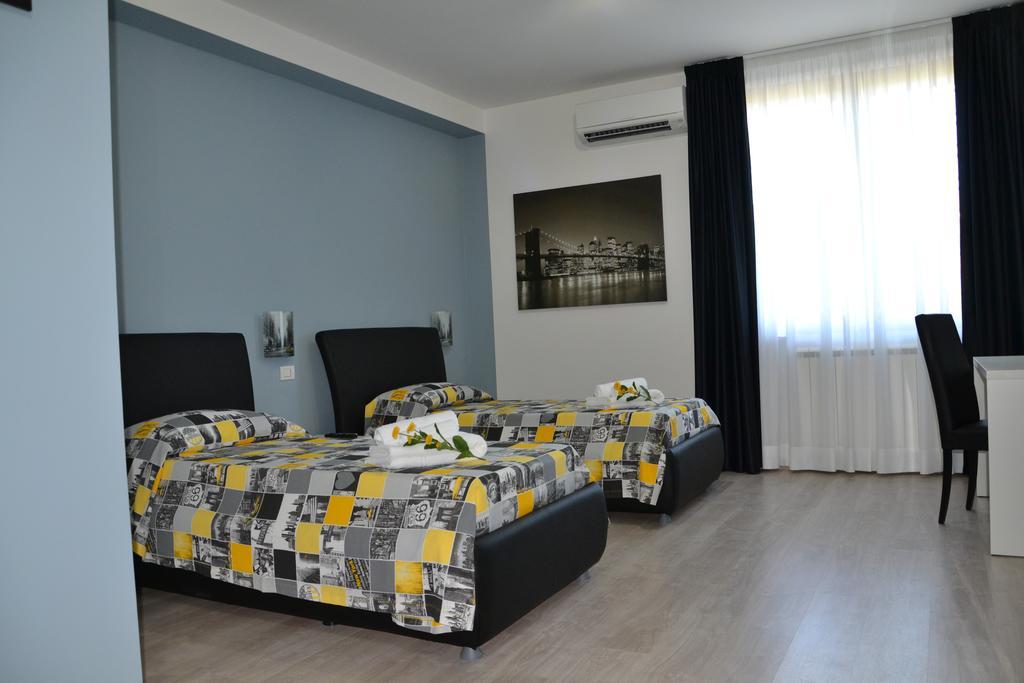 Fly In The World B&B Fiumicino Rum bild