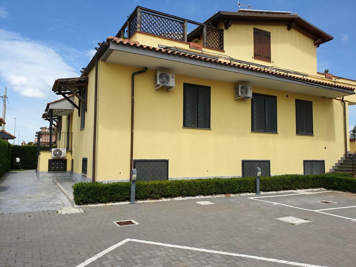 Fly In The World B&B Fiumicino Exteriör bild